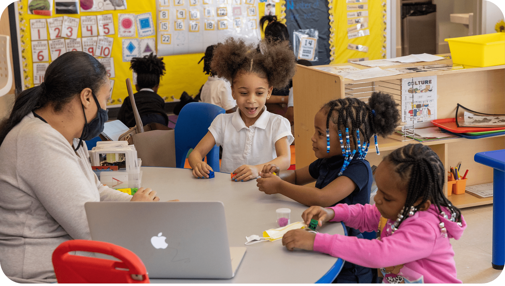 teacher teaching in inclusive classrooms